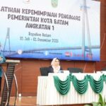 Jadi Narasumber Pada Pelatihan Kepemimpinan Pengawas, Jefridin Paparkan Isu Strategis Perkembangan Batam