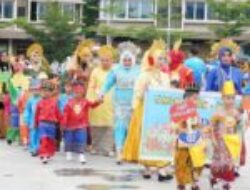 Jefridin Apresiasi Antusias Masyarakat Kecamatan Lubuk Baja Diacara Karnaval Pentas Budaya