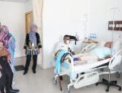 Jenguk Senior di Kepramukaan, Jefridin Beri Dukungan dan Semangat