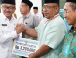 340 Tokoh Agama Kecamatan Batuampar Terima Insentif, Jefridin Ungkapkan ini Bentuk Apresiasi