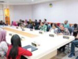 Upaya Pengembangan Kawasan Perkotaan, Jefridin Terima Entry Meeting BPK RI Perwakilan Kepri Terkait Pelaksanaan Program Mobilitas Penduduk dan Penataan Permukiman Kumuh