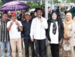 Wali Kota Rudi Serahkan Sembako Subsidi demi Pengendalian Inflasi
